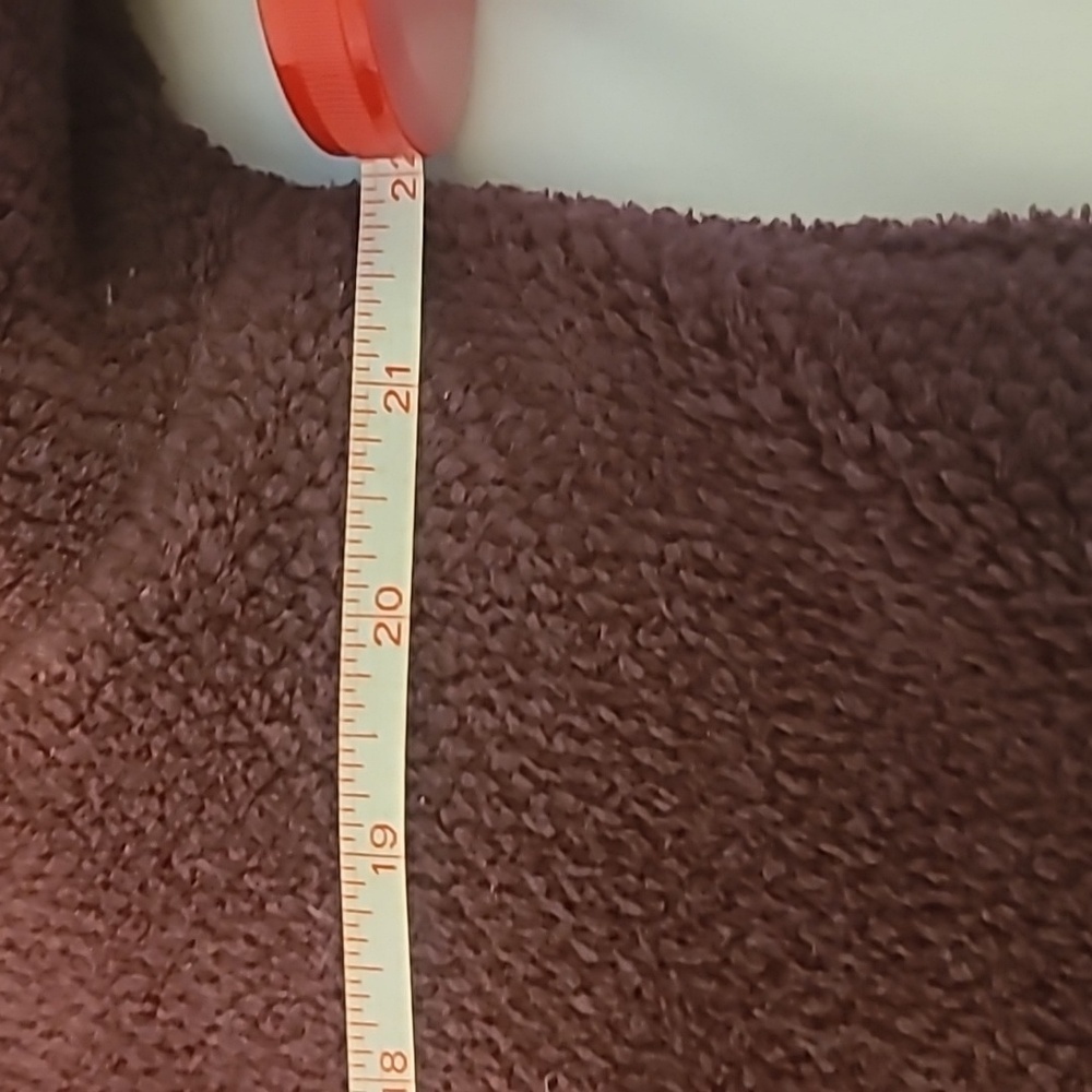 Thread & Supply Road Trip Pullover - Picture 4 of 9